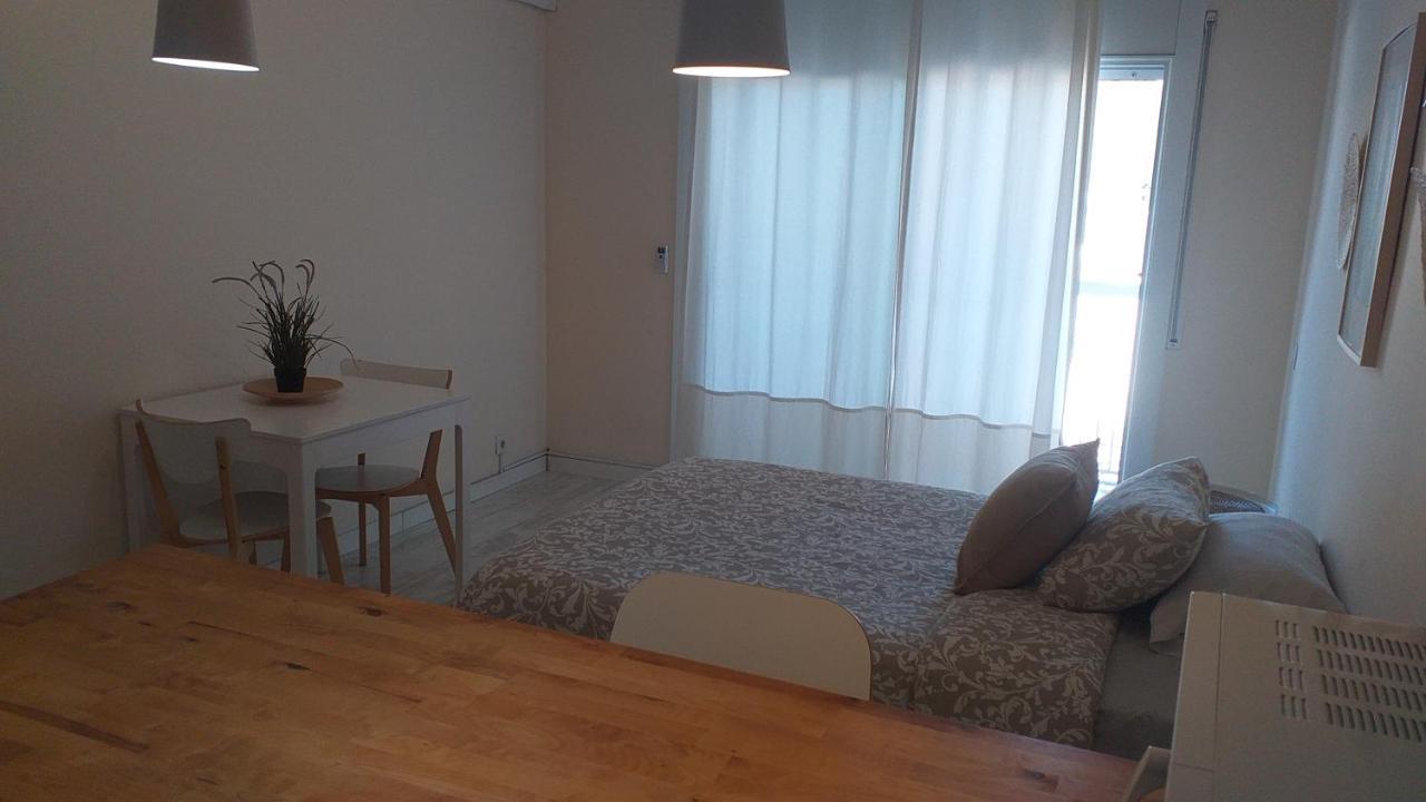 Tropical Apartaments Euroviajeros ピネダ・デ・マール エクステリア 写真